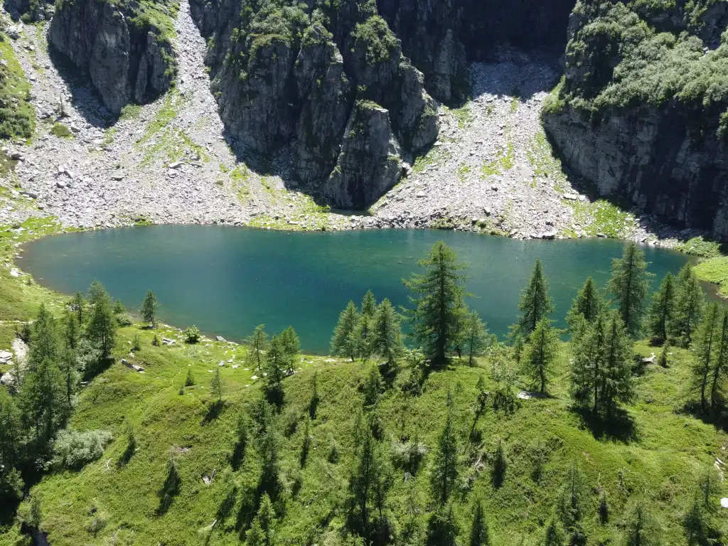 Vista aerea del Lago d'Efra